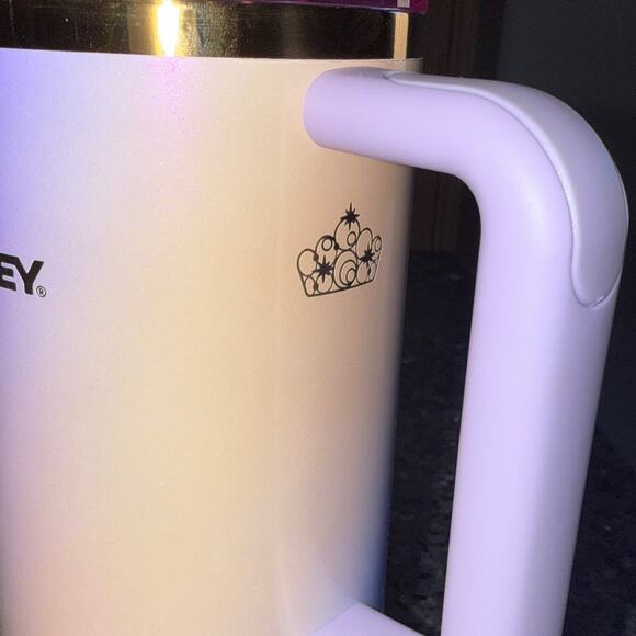 Stanley 1913 Wicked for Good x Target Glinda 40oz Quencher Tumbler & Straw Set - Picture 4 of 6